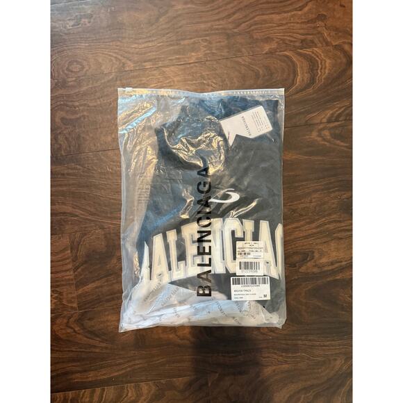 Balenciaga Crewneck - Picture 3 of 3